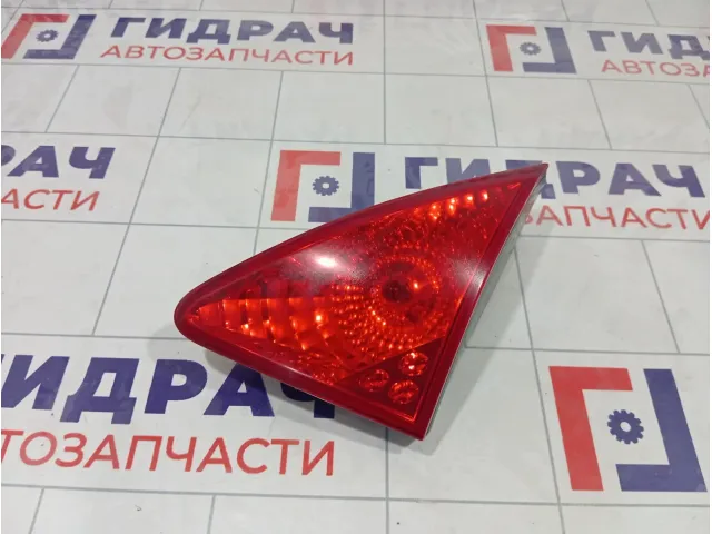 Фонарь задний внутренний правый Peugeot 3008 6351HE