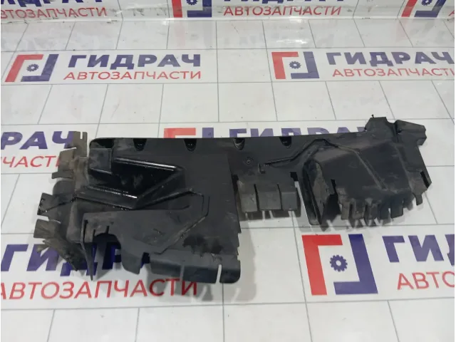 Дефлектор радиатора правый Peugeot 3008 9683410780