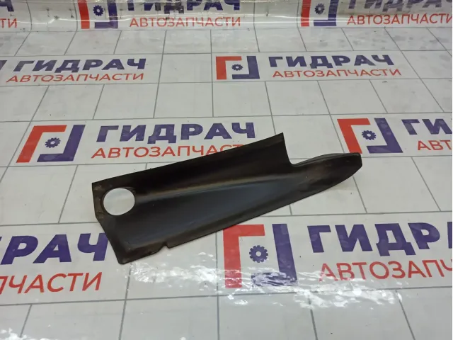 Водосток двери багажника правый Peugeot 3008 9670553380