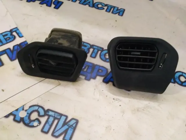 Дефлектор воздушный Peugeot 301