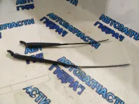 Поводок дворника правый Peugeot 301