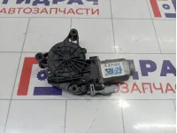 Моторчик стеклоподъемника передний правый Peugeot 301 9677416880