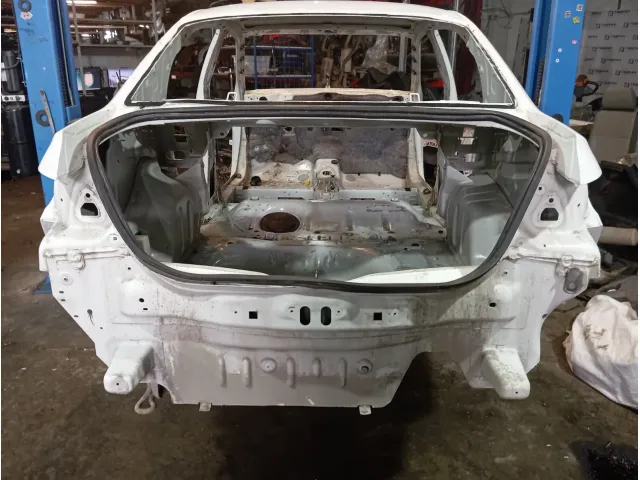 Панель задняя Peugeot 301 1608357780