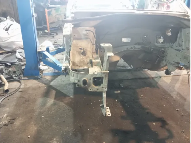 Лонжерон передний правый Peugeot 301