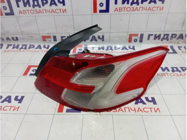 Фонарь задний правый Peugeot 301 9674807880