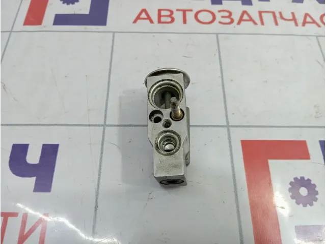 Клапан кондиционера Peugeot 307 6461K0