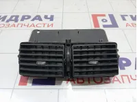 Дефлектор воздушный центральный Peugeot 307 8231CS