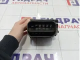 Дефлектор воздушный левый Peugeot 307 8264AA
