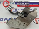 Педаль тормоза Peugeot 308 4500Q8. Дефект накладки педали.