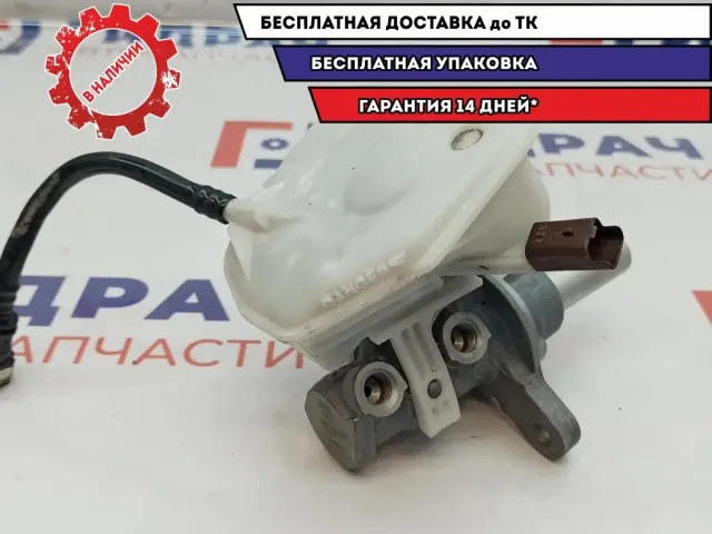 Цилиндр тормозной главный Peugeot 308 4601V1.