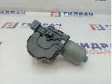 Моторчик стеклоочистителя передний Peugeot 308 0390241869.