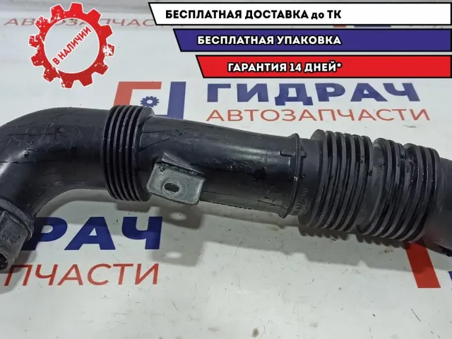 Патрубок воздушного фильтра Peugeot 308 1436L8.