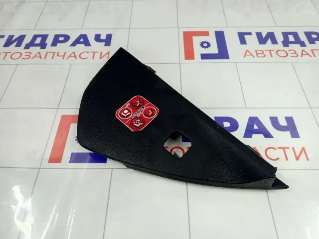 Накладка торпедо с торца правая Peugeot 308 9655989477