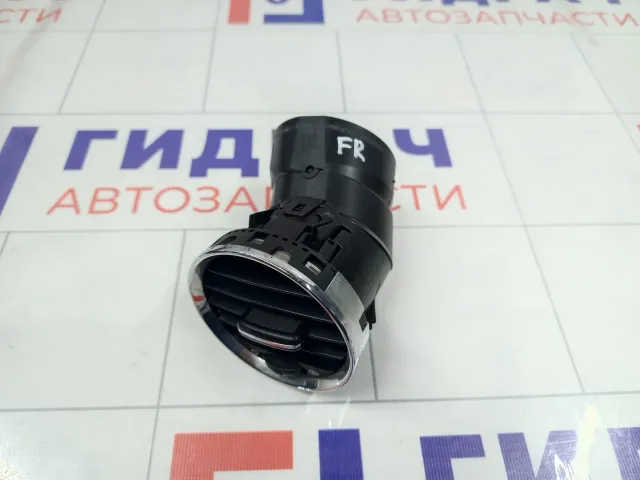 Дефлектор воздушный правый Peugeot 308 9655994177