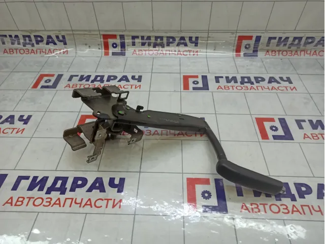 Рычаг, педаль стояночного тормоза Peugeot 308 4701G3