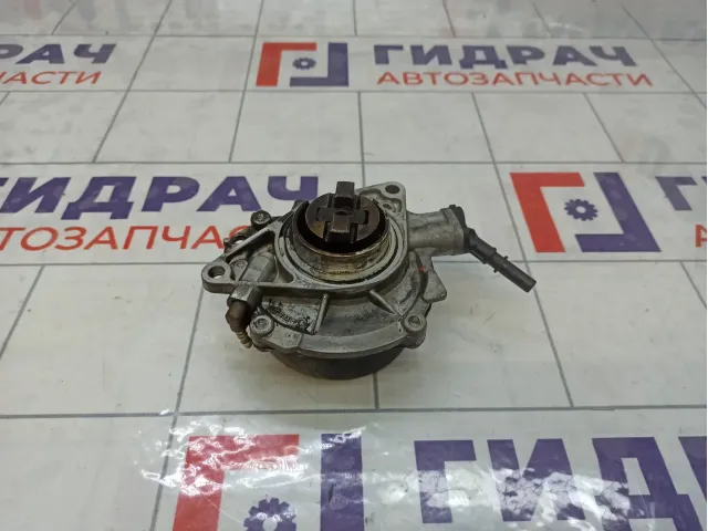 Насос вакуумный Peugeot 308