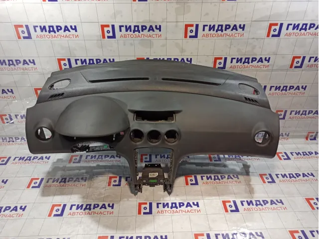 Торпедо Peugeot 308 8231HC