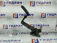 Рычаг, педаль стояночного тормоза Peugeot 308 98031782ZD