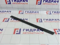 Уплотнитель стекла переднего правого Peugeot 308 9310K9