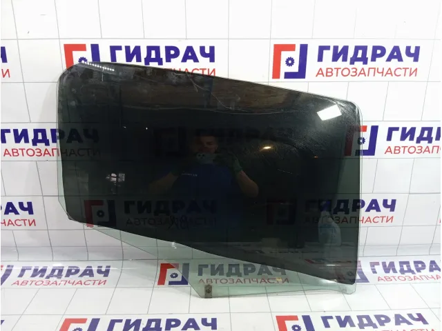 Стекло двери задней правой Peugeot 308 9204P5