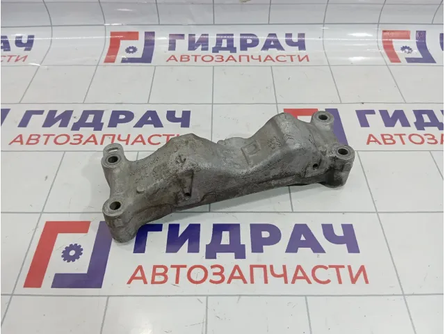 Кронштейн двигателя правый Peugeot 308 9655923080