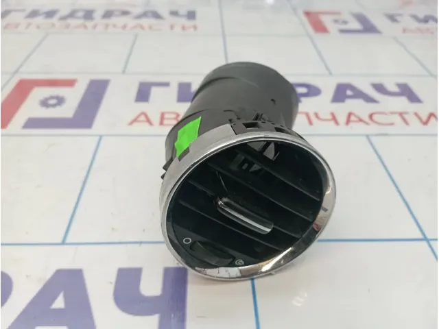 Дефлектор воздушный левый Peugeot 308 (T7) 9655994277