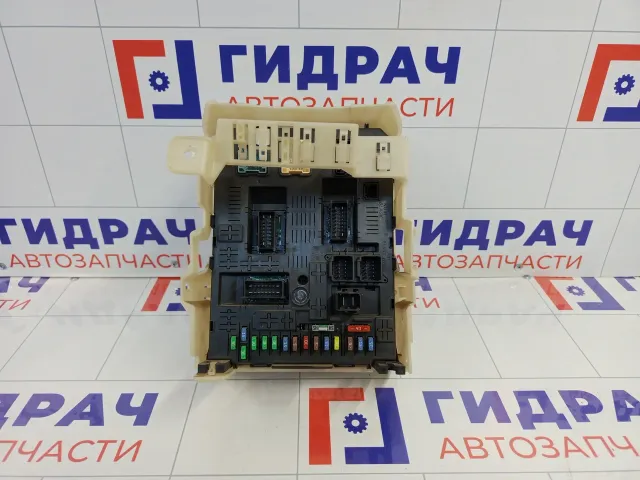 Блок предохранителей Peugeot 308 281197595