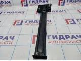 Кронштейн передней балки правый Peugeot 308 (T7) 9677054880