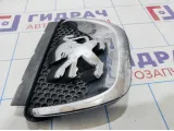 Эмблема Peugeot 308 (T7) 9680505177