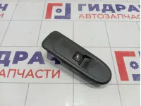 Кнопка стеклоподъемника переднего правого Peugeot 308 649029