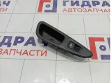 Кнопка стеклоподъемника заднего правого Peugeot 308 649030