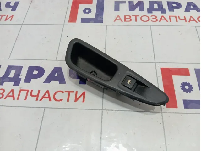 Кнопка стеклоподъемника заднего правого Peugeot 308 649030