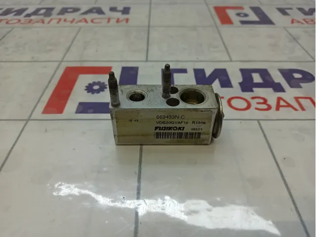 Клапан кондиционера Peugeot 308 6461L9