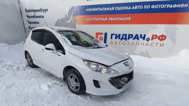Автомобиль Peugeot 308  в разборе