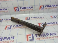 Кронштейн передней балки правый Peugeot 308 (T7) 9677054880.