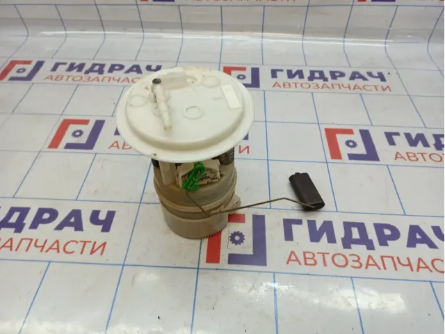 Насос топливный Peugeot 308 (T7) 1525NR.