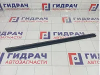Уплотнитель стекла переднего правого Peugeot 308 9310K9