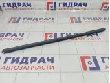 Уплотнитель стекла переднего правого Peugeot 308 9310K9