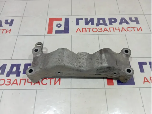 Кронштейн двигателя правый Peugeot 308 9655923080