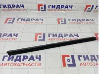 Уплотнитель стекла переднего правого Peugeot 308 9310K9