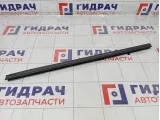 Уплотнитель стекла переднего правого Peugeot 308 9310K9