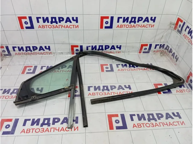 Стекло двери передней левой Peugeot 308 9300T8
