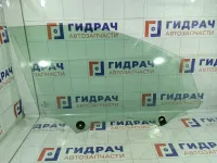 Стекло двери передней правой Peugeot 308 9677867580