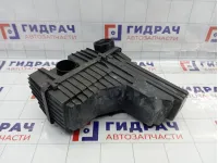 Корпус воздушного фильтра Peugeot 407 1427J9