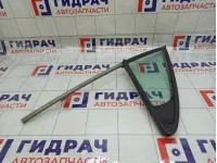 Стекло кузовное глухое (форточка) переднее правое Peugeot 407 9202G1
