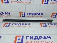 Уплотнитель стекла заднего правого Peugeot 407 9334E3
