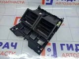 Дефлектор воздушный центральный Peugeot 407 8265L2