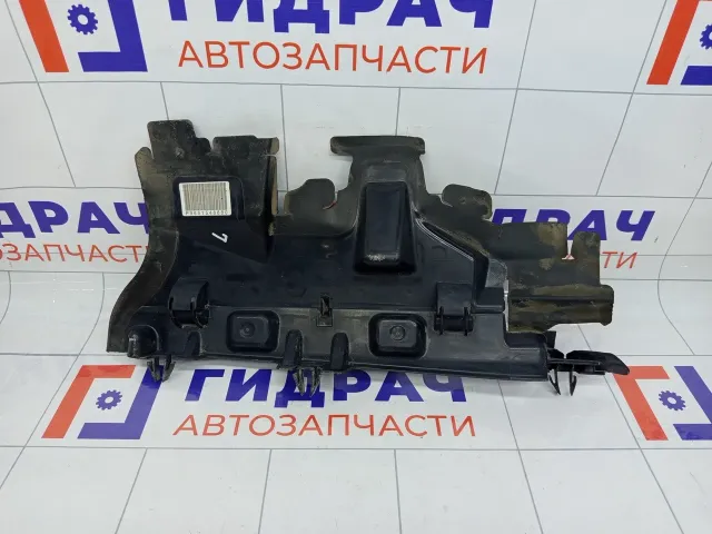 Воздуховод радиатора левый Peugeot 407 7104R3