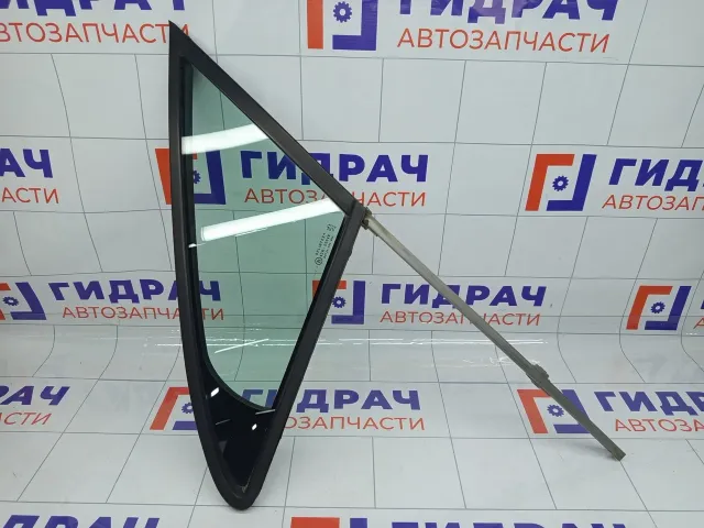 Стекло двери передней левой Peugeot 407 9201G8