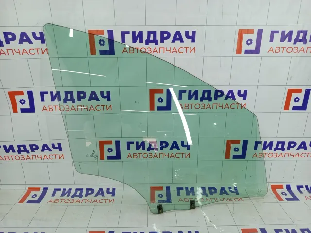 Стекло двери передней правой Peugeot 407 9202G3